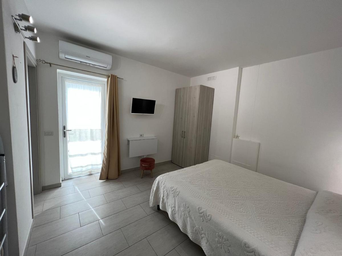 Al Mare Da Francesca Hotel Olbia Kültér fotó