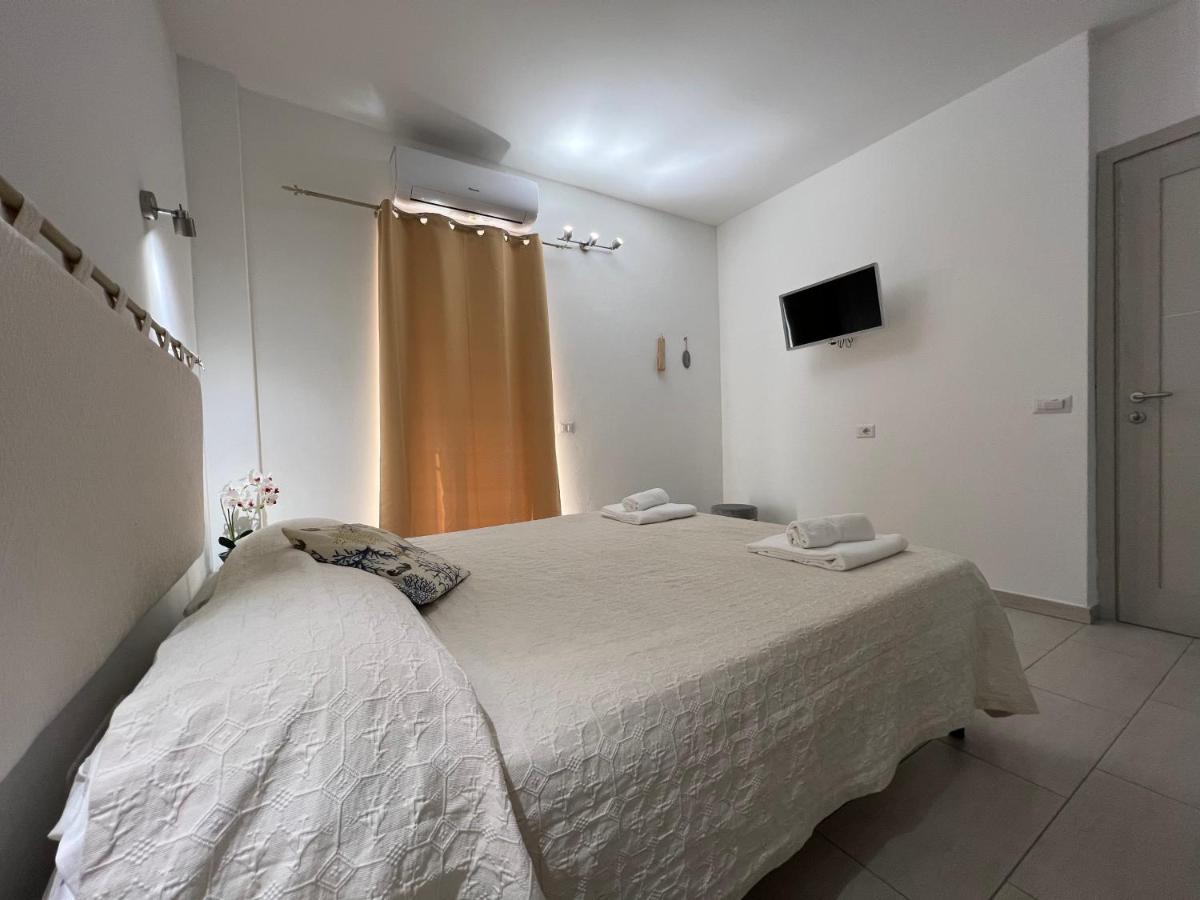 Al Mare Da Francesca Hotel Olbia Kültér fotó