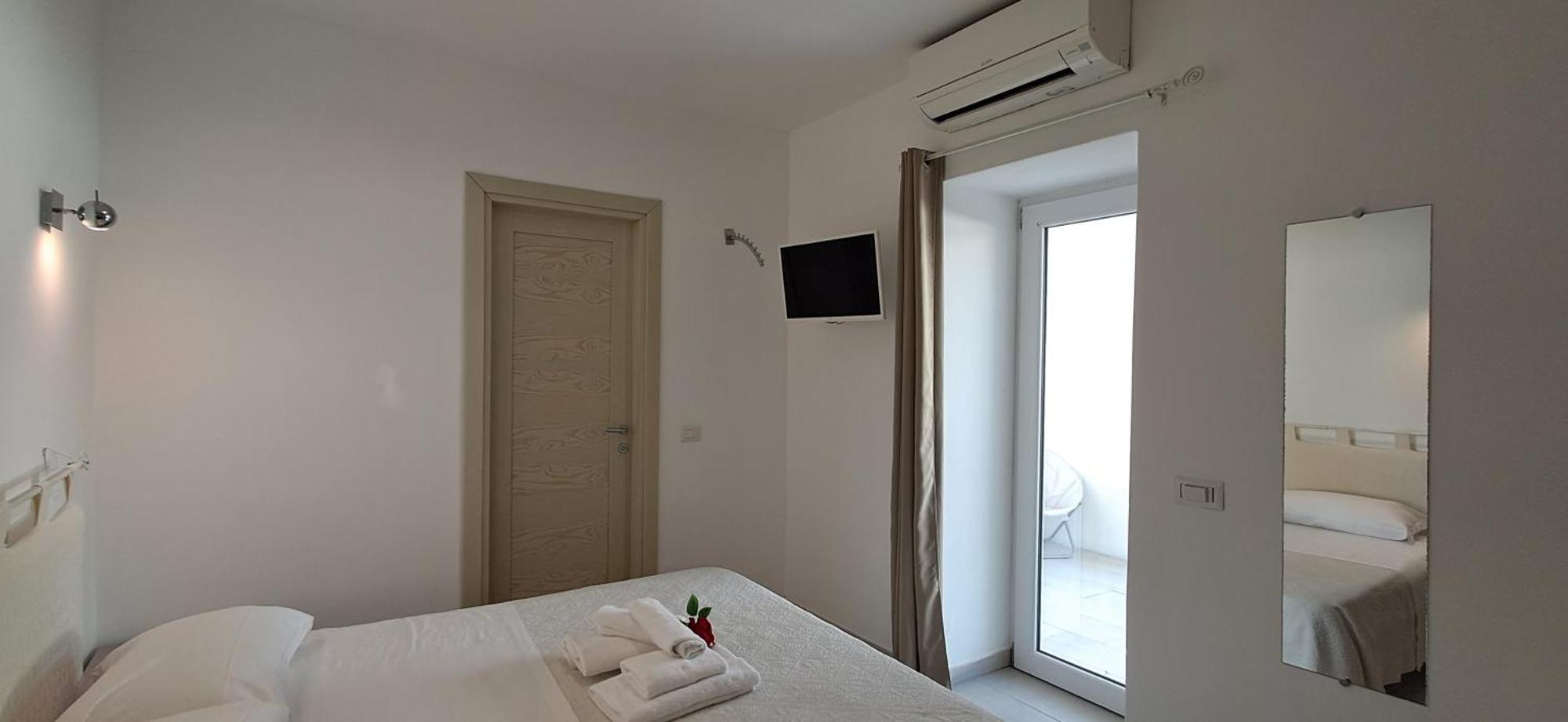 Al Mare Da Francesca Hotel Olbia Kültér fotó